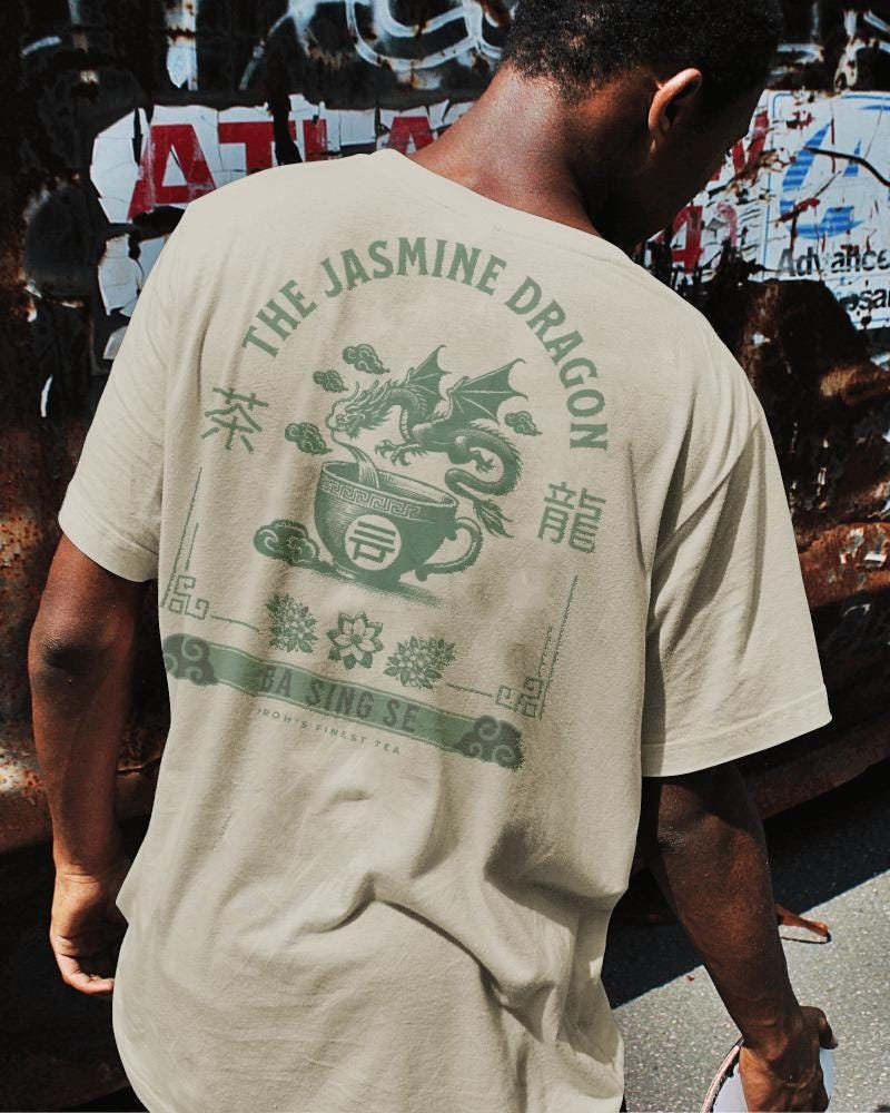 Jasmin Drachen Teehaus Shirt, Oversized Look, Onkel Iroh Avatar The Last Airbender Cartoon-Serie Jasmin Drachen Teehaus Shirt, Oversized Look, Onkel Iroh Avatar The Last Airbender Cartoon-Serie von Kegelhut