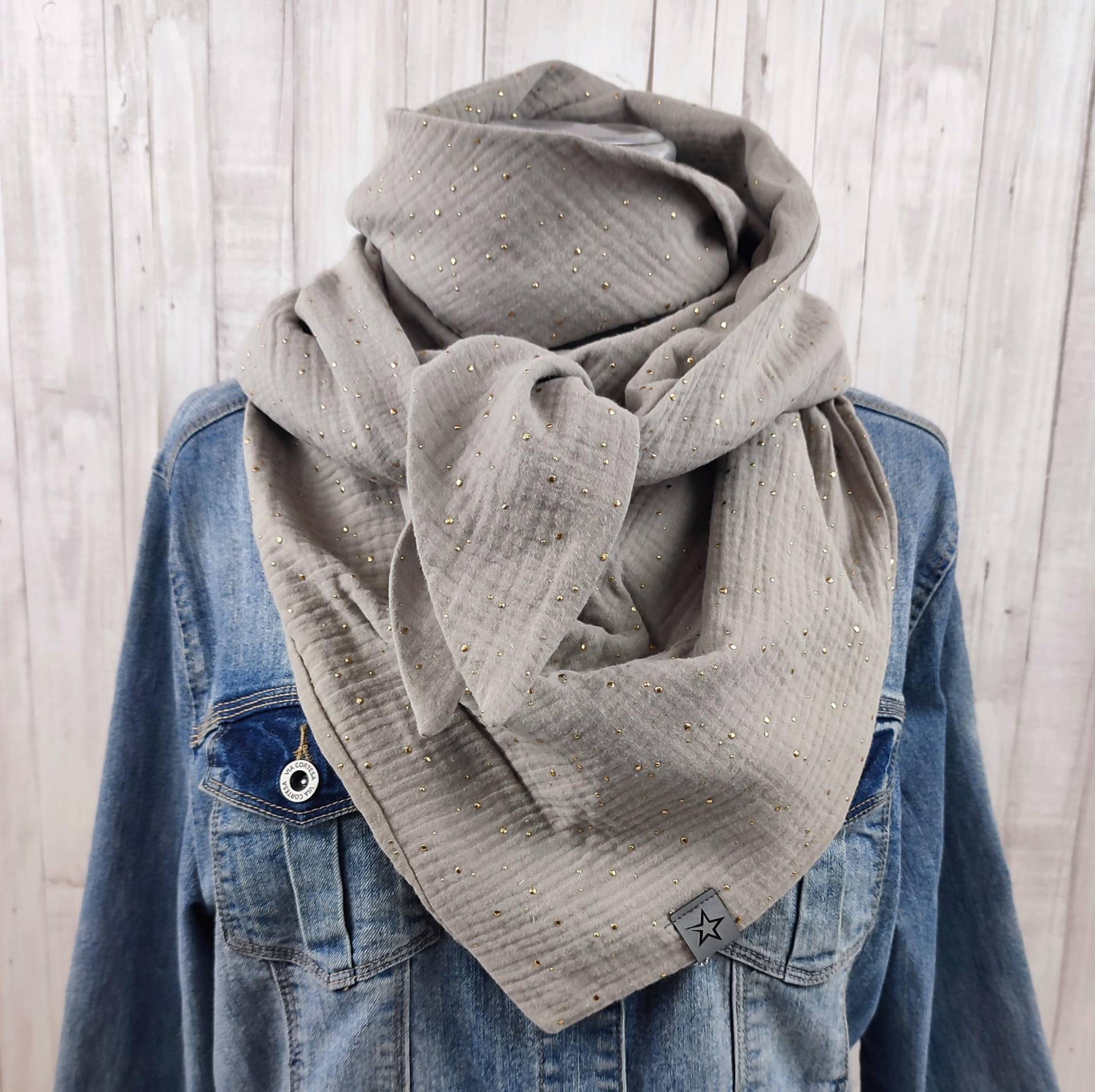 Kleineres Dreieckstuch Aus Musselin in Sand Mit Goldfarbenen Punkten, Für Damen Und Große Mädchen von Kekero