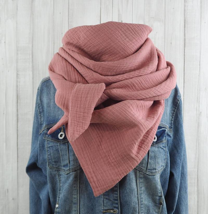 Tuch Dreieckstuch Musselin Damen, Schal Pudriges Altrosa, Xxl Aus Baumwolle, Mamatuch von Kekero