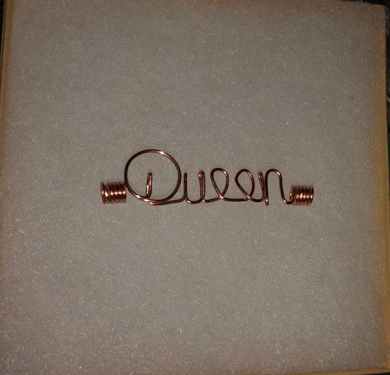 Queen Double Manschette Queen Double Manschette von KeleebasCrafts