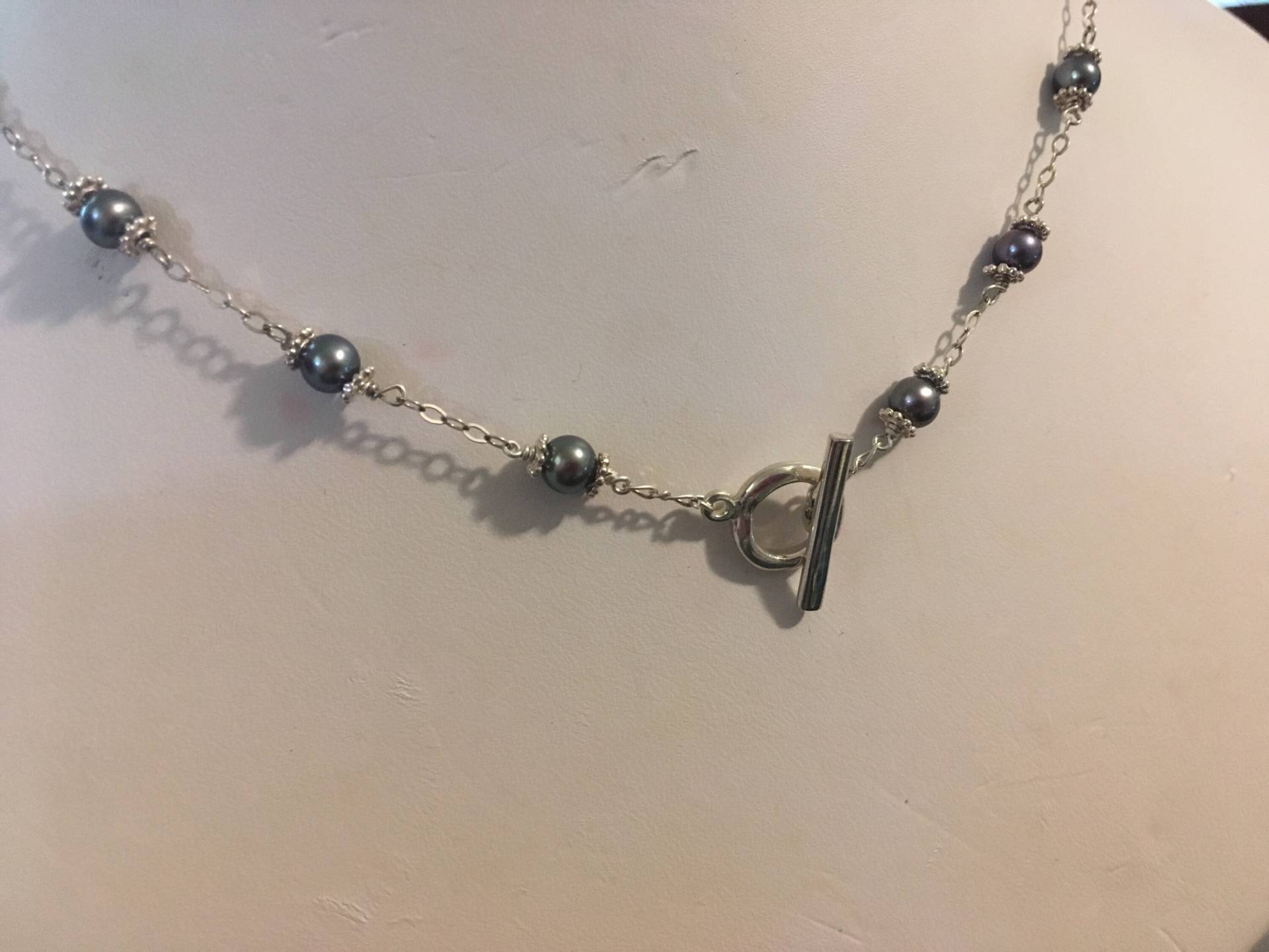 60 % Rabatt Auf Black Pearl 18-Zoll-Halskette Silberkette Und Ohrringe Einzelhandel 110, 00 60 % Rabatt Auf Black Pearl 18-Zoll-Halskette Silberkette Und Ohrringe Einzelhandel 110, 00 von KellyJPearlExpert