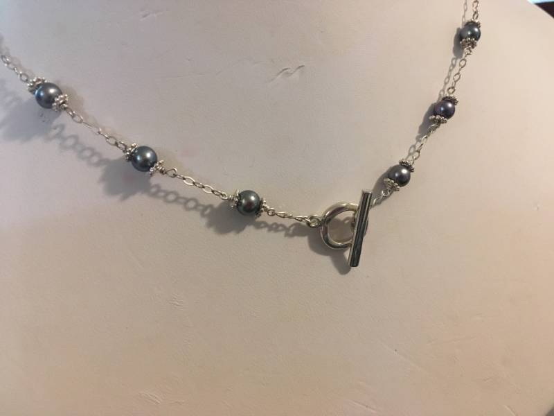 60 % Rabatt Auf Black Pearl 18-Zoll-Halskette Silberkette Und Ohrringe Einzelhandel 110, 00 60 % Rabatt Auf Black Pearl 18-Zoll-Halskette Silberkette Und Ohrringe Einzelhandel 110, 00 von KellyJPearlExpert