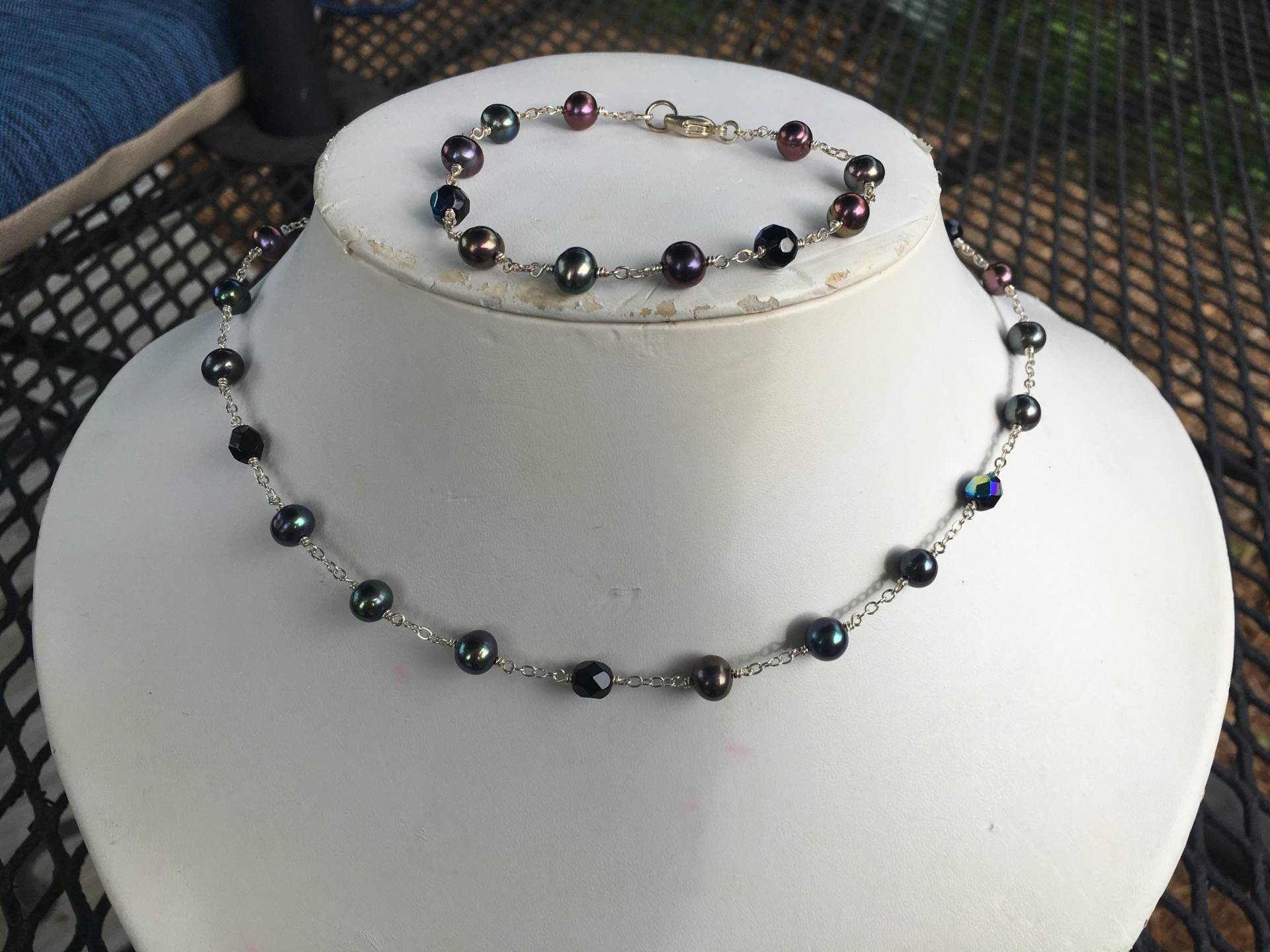 60 % Rabatt Auf Schwarze Perle/Kristall Tincup 18" Halskette Und Armband Einzelhandel 160.00 60 % Rabatt Auf Schwarze Perle/Kristall Tincup 18" Halskette Und Armband Einzelhandel 160.00 von KellyJPearlExpert