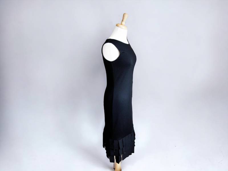 Grosses Schwarzes Tank-Kleid Mit Fransen von KellyMaddenClothing