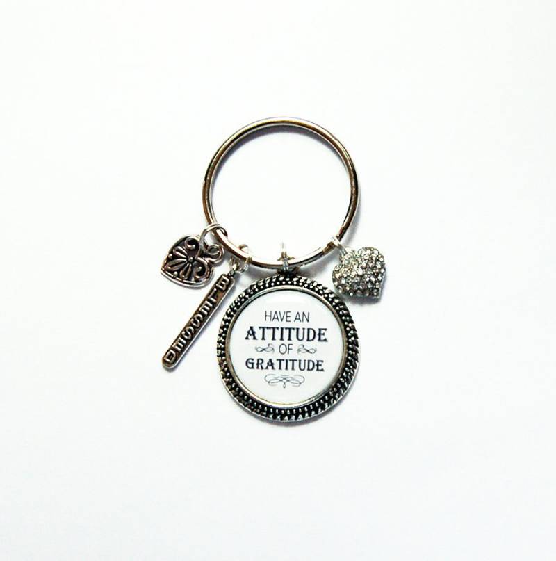 Have A Attitude Of Dankbarkeit Schlüsselanhänger Mit Charms, Gesegneter Strass | 9036 von KellysMagnets