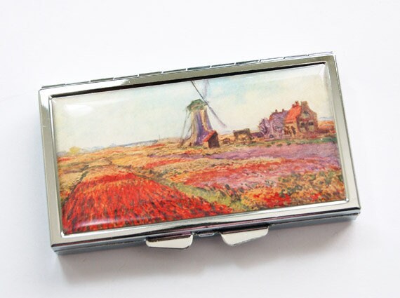 Monet Pillendose, Monet, 7 Tage, Abschnitte, Tulip Fields With The Rijnsburg Windmill | 3863 von KellysMagnets