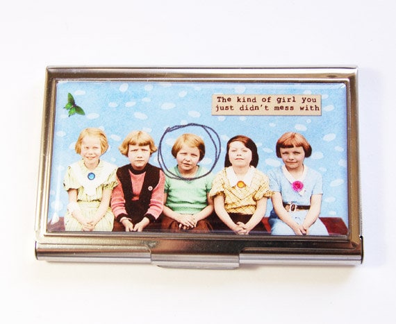Visitenkartenhülle, Humor, Lustiges Kartenetui, Visitenkartenetui, Kind Of Girl You Just't Mess With | 2955 von KellysMagnets
