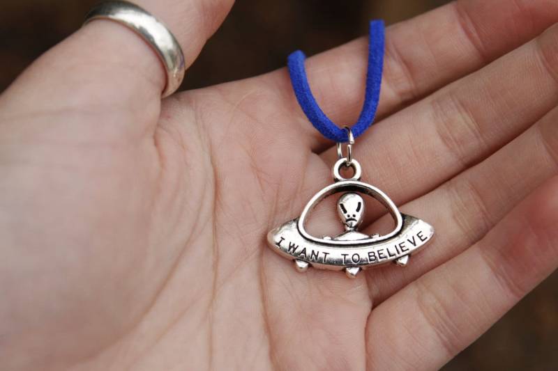 Ufo Alien Halskette, Ich Will Glauben, Raum, Galaxy Ufo Alien Halskette, Ich Will Glauben, Raum, Galaxy von KelseysPatch