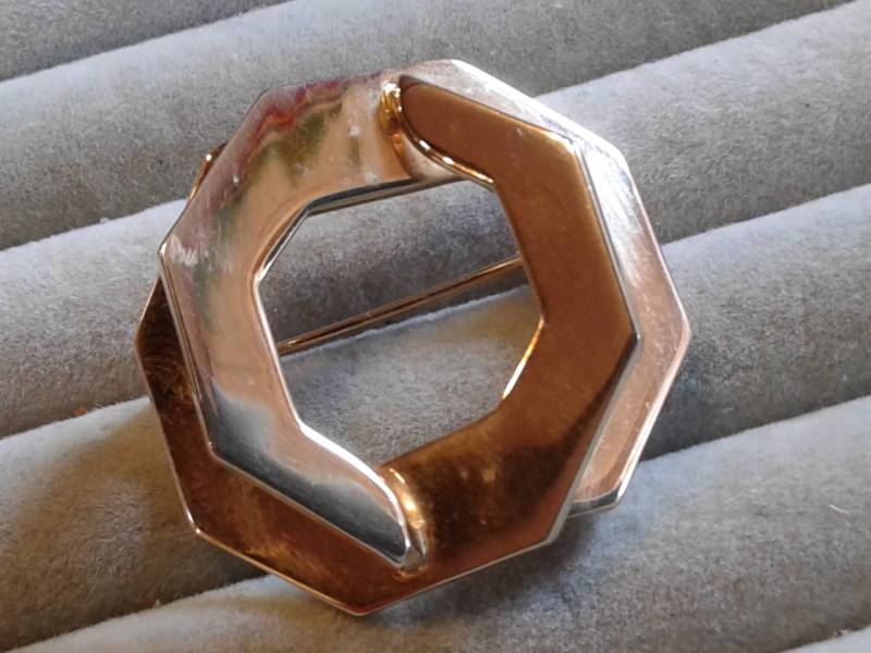 Sarah Coventry Dimensiona Octagon Brosche von KenPaulsTreasures
