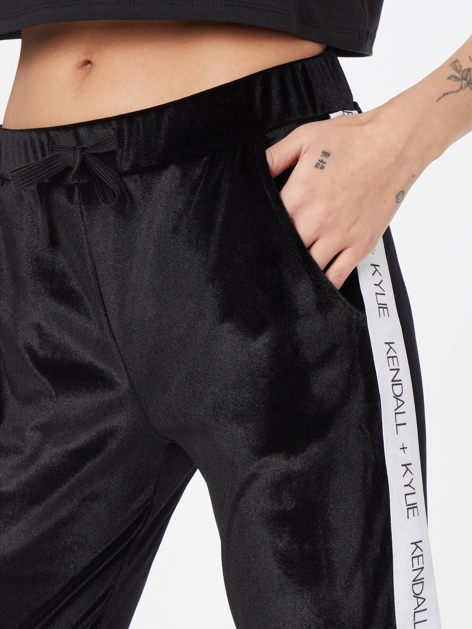 Hose von Kendall + Kylie