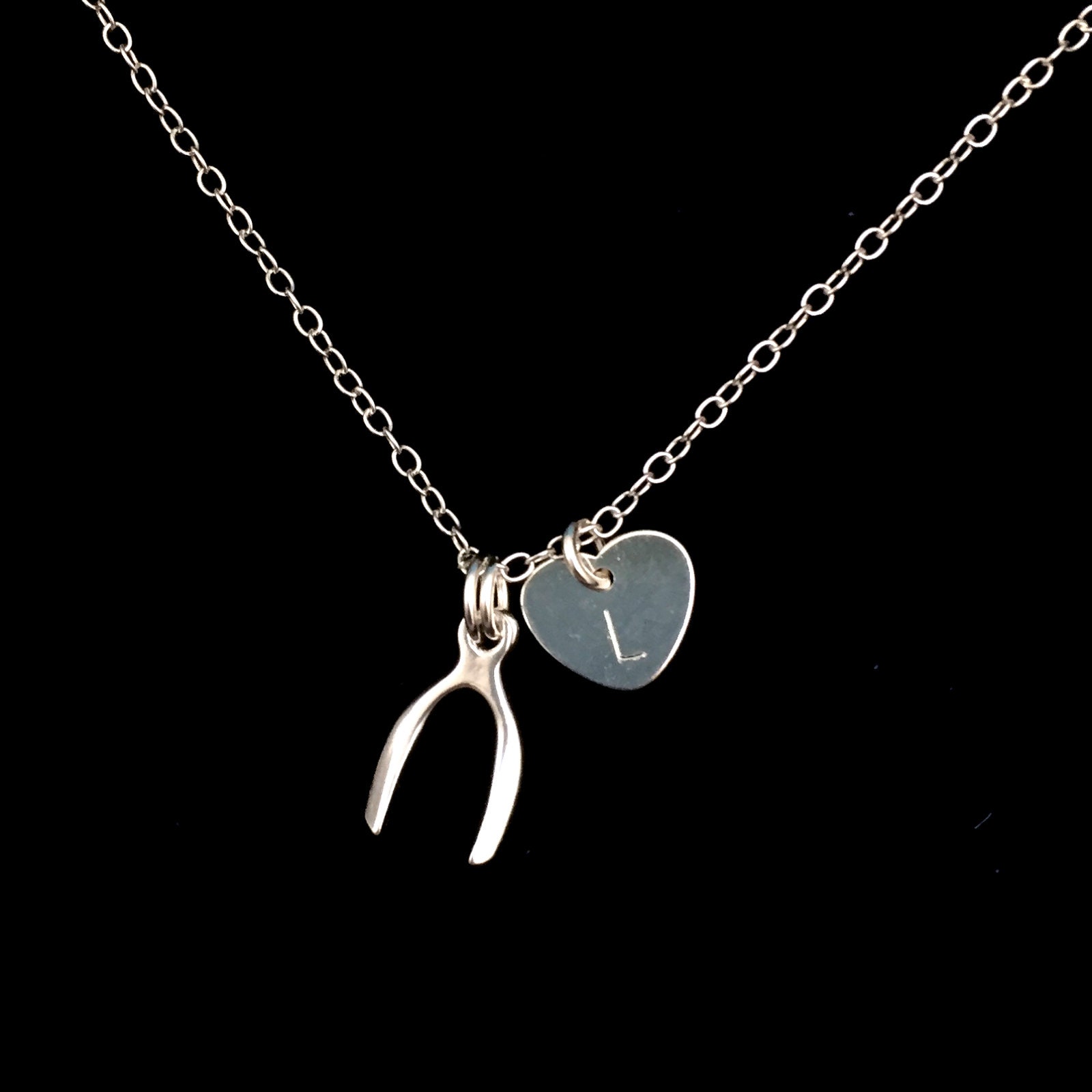 Personalisierte Wishbone-Halskette Personalisiertes Herz Mit Gravur, Sterling Silber von KendalldelaVerne