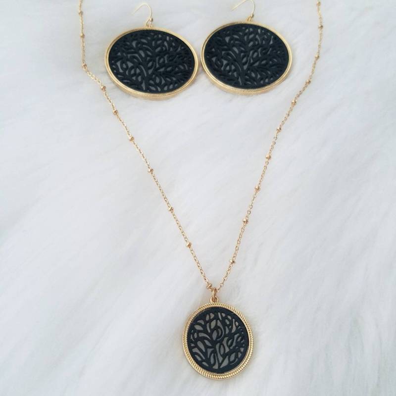 Schwarz Und Gold Halskette Ohrringe Set, Schwarz Leder Ohrringe, Schwarze Schwarz Und Gold Halskette Ohrringe Set, Schwarz Leder Ohrringe, Schwarze von KennedyCharm