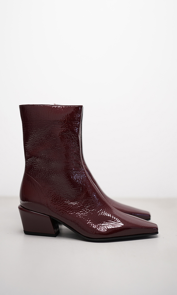 NYLA von Kennel & Schmenger