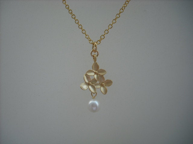 14 K Gold Gefüllt Kette - Matte Gelb Gold Niedlich Kleinen Bouquet Mit Perlenkette von KeoniDesign