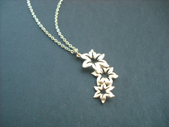 14 K Gold Gefüllt Kette - Triple Stern Blume Anhänger Halskette von KeoniDesign