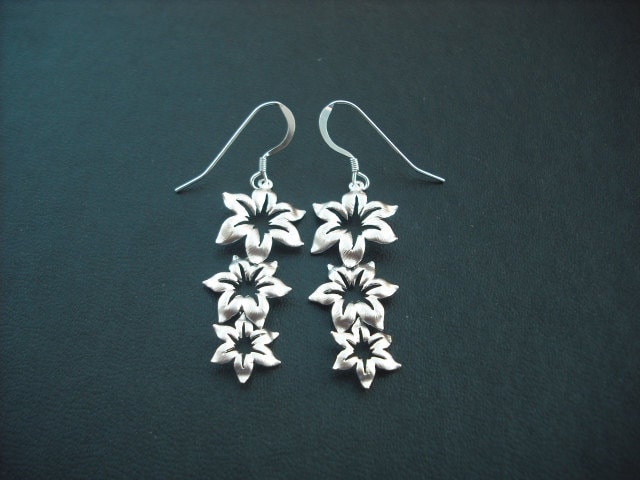 Dreifacher Stern Blume Anhänger Ohrringe - Sterling Silber Ohr Drähte von KeoniDesign