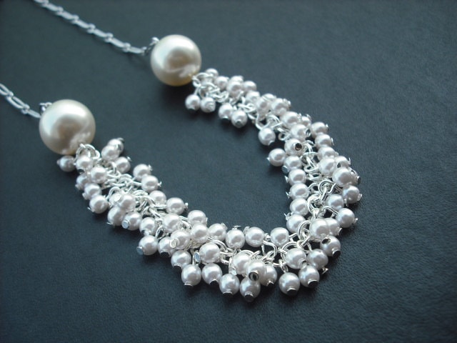 Pearl Cluster Halskette Mit Swarovski Perle von KeoniDesign