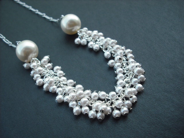Pearl Cluster Halskette Mit Swarovski Perle von KeoniDesign