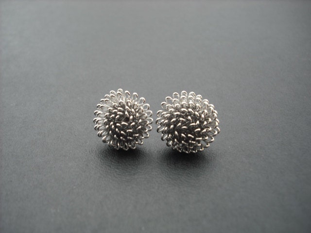 Pustezahn Ohrstecker - Weiß Vergoldet Und Sterling Silber Post von KeoniDesign