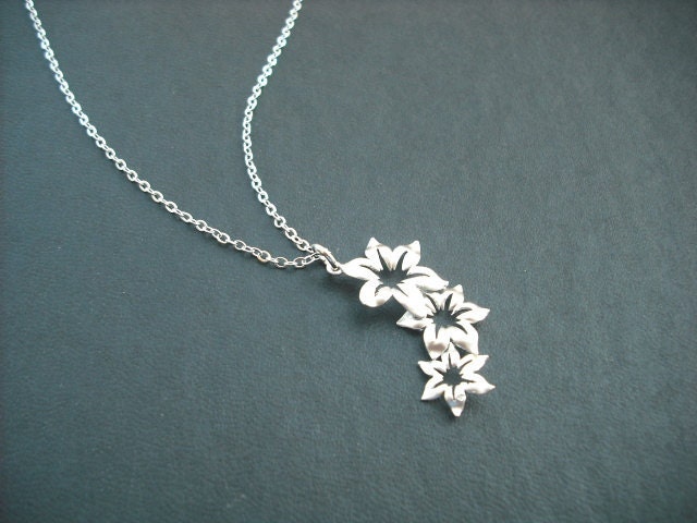 Sterling Silber Kette - Triple Stern Blume Anhänger Halskette von KeoniDesign