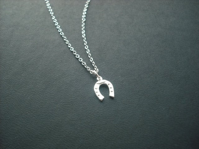 sterling Silber Kette - Kleines Pferd Schuh Halskette von KeoniDesign