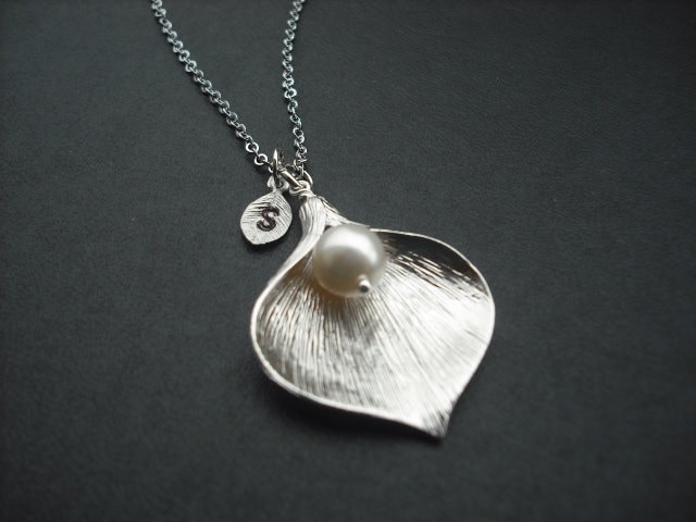 sterling Silber Kette - Personalisierte Erste Calla Lilly-Halskette von KeoniDesign