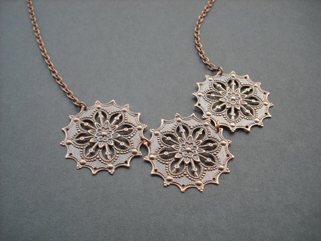 stern Blume Halskette - Antik Kupfer Gestempelt von KeoniDesign