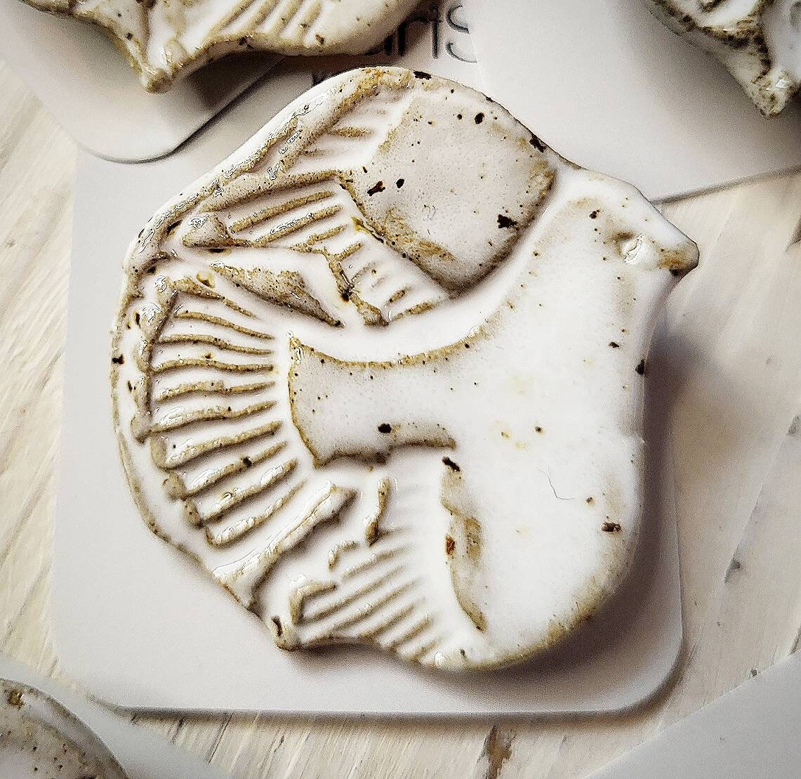 Broches Brosche Keramik Friedenstaube Peace Broches Brosche Keramik Friedenstaube Peace von KeramikHeartS