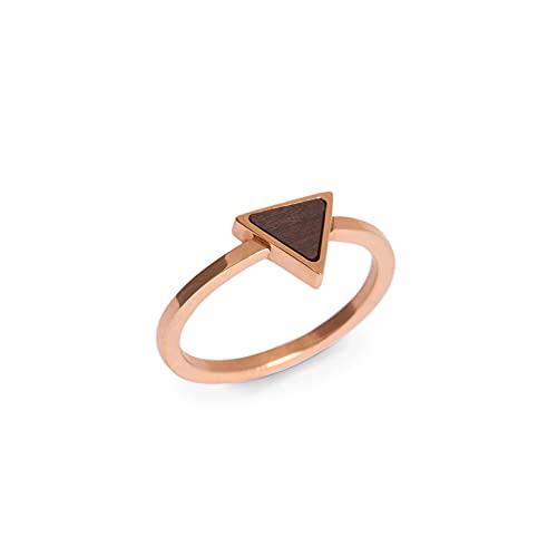 Kerbholz Holzschmuck – Geometrics Collection Triangle Ring, Damen Schmuck Ring, filigraner Ring mit dreieckigen Element aus Naturholz (Roségold, L) von Kerbholz