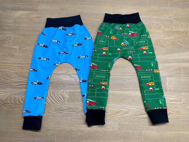 Jogger Mit Polizei Und Feuerwehr Motiv | 74, 80, 86, 92, 98, 110, 116, 122, 128 Pumphose Slim Baggy Pants Schlupfhose Jogger Mit Polizei Und Feuerwehr Motiv | 74, 80, 86, 92, 98, 110, 116, 122, 128 Pumphose Slim Baggy Pants Schlupfhose von Kernelinchen