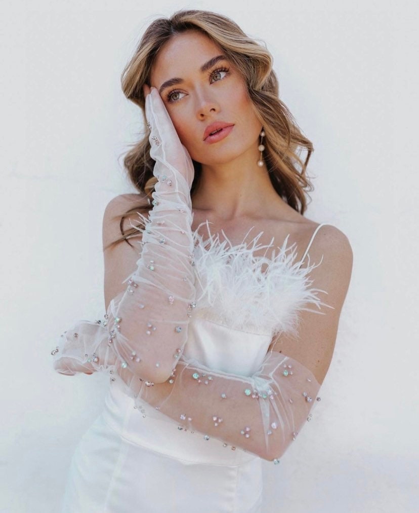 Benutzerdefinierte Juwel Cluster Sheer Tüll Handschuhe | Braut Oper Mit Swarovski Kristall Verzierungen Vintage 90Er Jahre Hochzeitshandschuhe Benutzerdefinierte Juwel Cluster Sheer Tüll Handschuhe | Braut Oper Mit Swarovski Kristall Verzierungen Vintage 90Er Jahre Hochzeitshandschuhe von KerryParkerStore