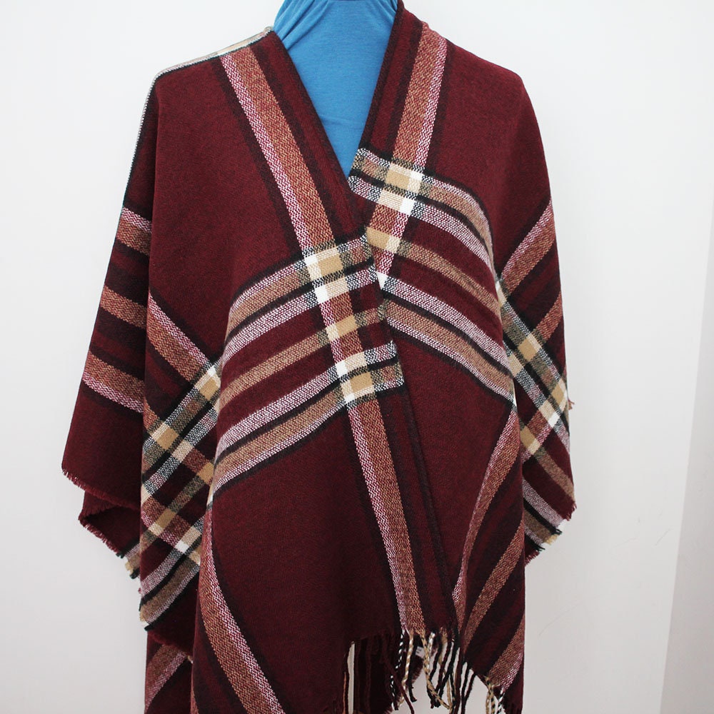 Plaid Print Poncho Wrap - Burgund Rot von KerryWhites