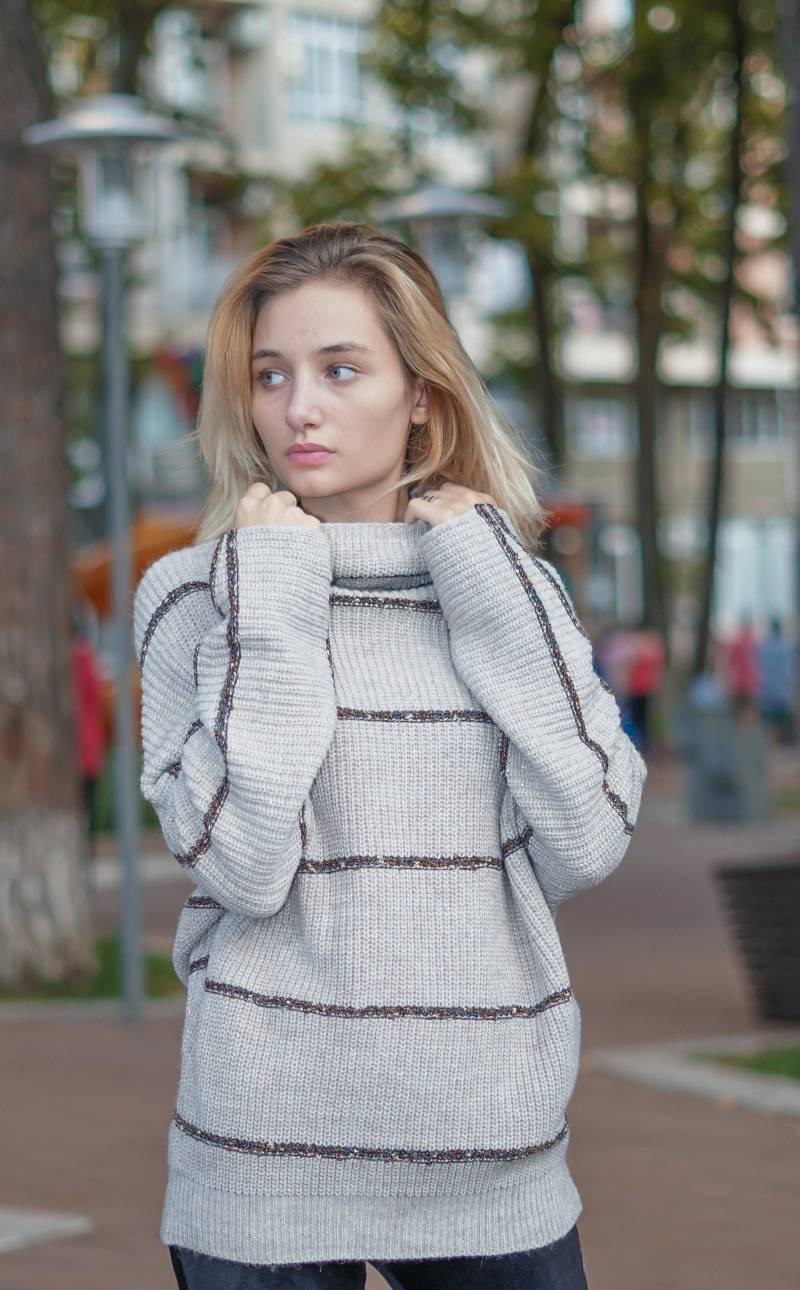 Handgestrickter Wollpullover, Gestreifte Tunika, Personalisiert von KesaneArt