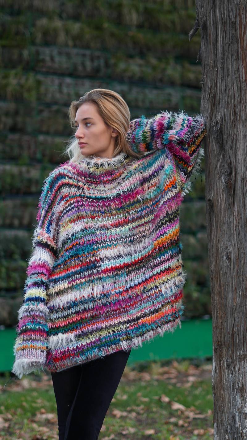 Hand Gestrickter Pullover - Jacke Gestrickte Produktion Aus Bester Wolle von KesaneArt