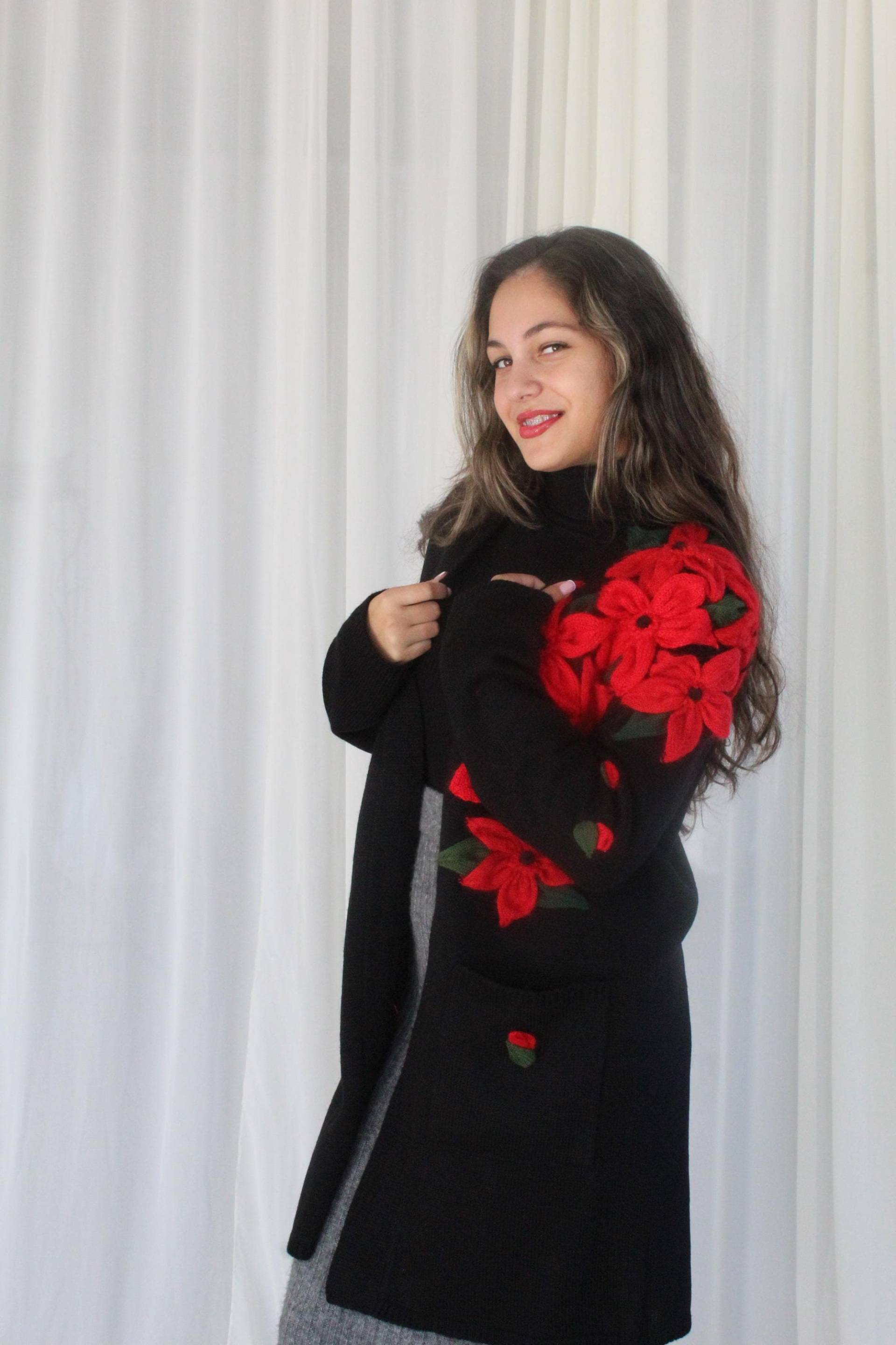 Floral 3D Cardigan, Handgestrickter Mantel Mit Roten Blumen, Mohair Strickjacke Für Frauen.geschenk Sie. Designer Inspiriert von KesaneArt