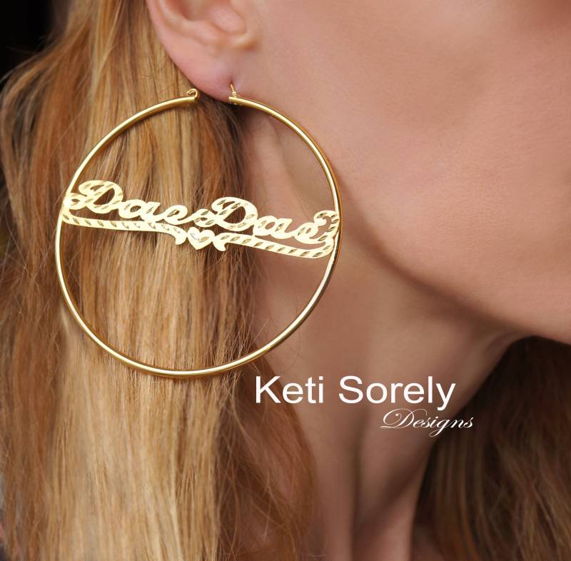 Große Creolen Mit Diamantschliff | Jeder Beliebige Name Bestellen - Personalisierte in Sterling Silber, Gelb Oder Roségold von KetiSorelyDesigns