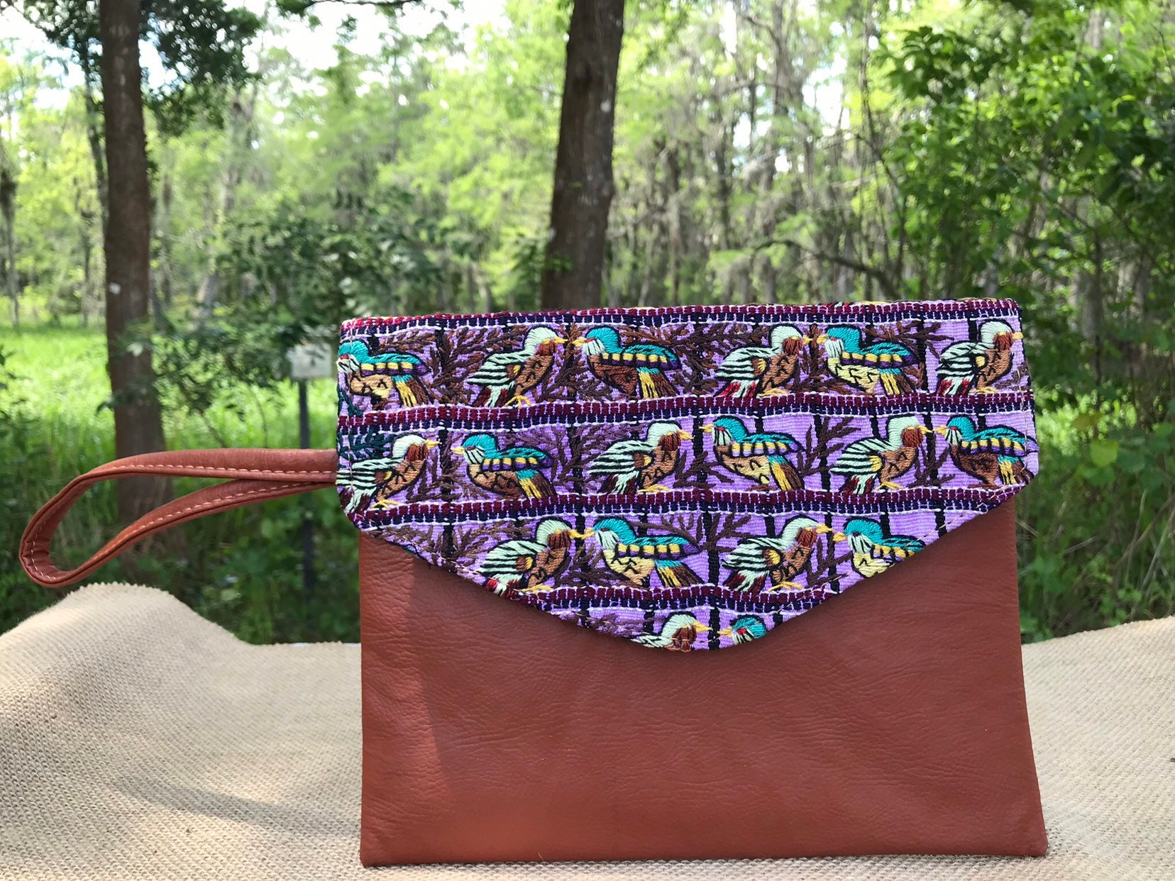Armband | Clutch| Handtasche| Huipil Guatemala| Atitlan| Sommer| Mode Armband | Clutch| Handtasche| Huipil Guatemala| Atitlan| Sommer| Mode von KetzalyMercantile
