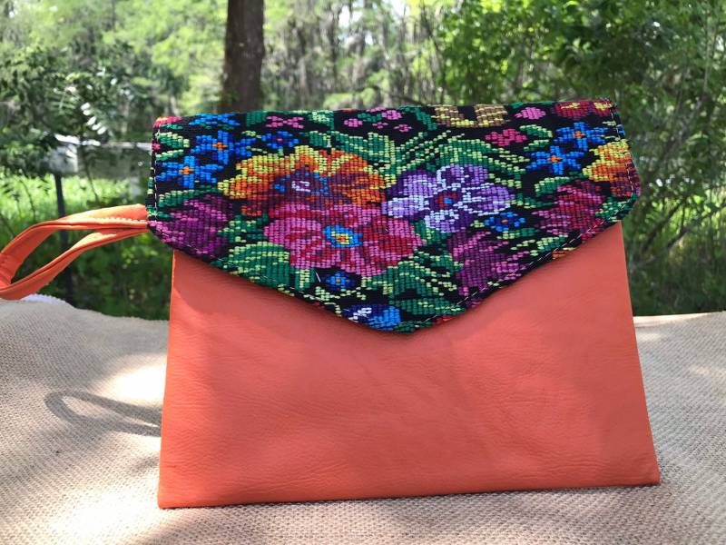 Armband | Clutch| Handtasche| Huipil Guatemala| Sommer| Mode Armband | Clutch| Handtasche| Huipil Guatemala| Sommer| Mode von KetzalyMercantile