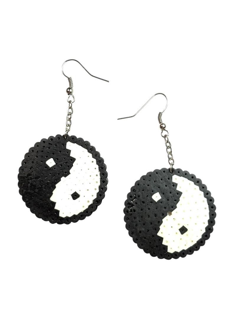 阴阳 Mini Pixel Yin Yang Ohrringe - Bügelperlen, Hama Perlen, Emoji Schmuck, Kewlery, Gesundheit Goth von Kewlery