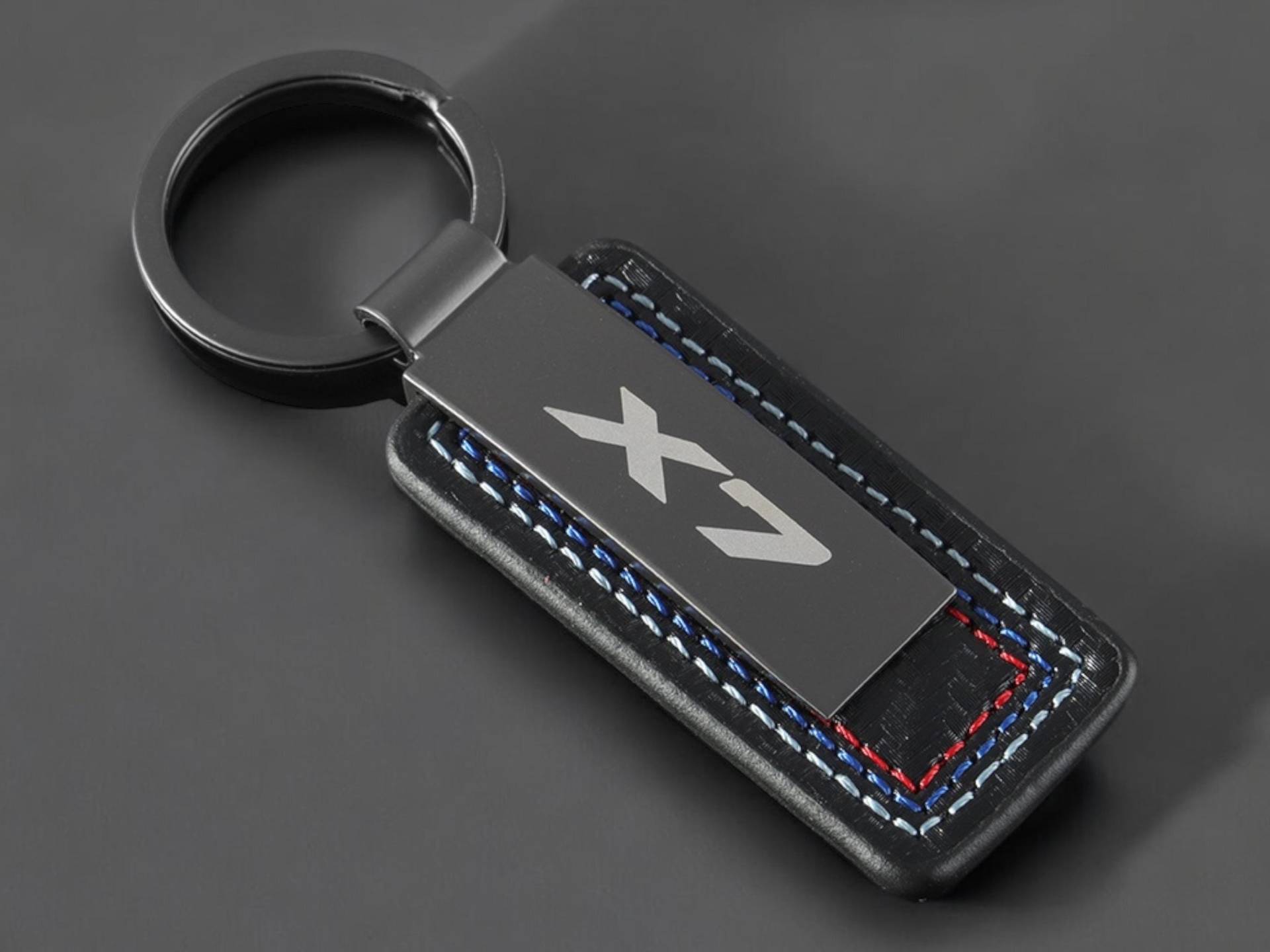 Bmw X7 Schlüsselanhänger in Schwarz Mit Bmw X7 Schriftzug Bmw X7 Schlüsselanhänger in Schwarz Mit Bmw X7 Schriftzug von KeyCraftDE