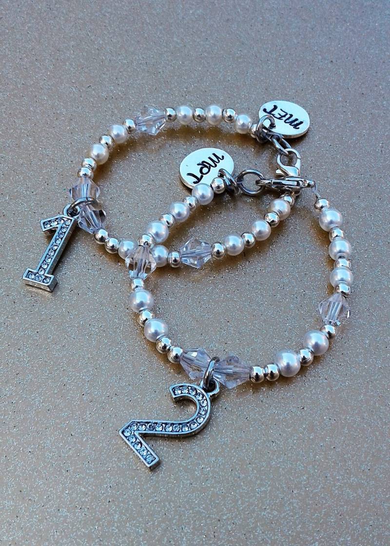 Babys 2. Geburtstag Baby Benutzerdefinierte Armband Personalisierte Perle Swarovski Kristall von KeyStarDesigns