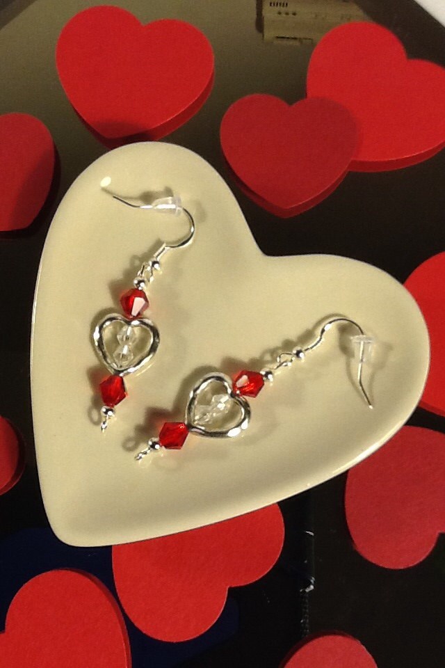 Herz Ohrringe Valentinstag Liebe Schmuck Swarovski Sterling Silber Handgefertigte Geschenk Für Sie von KeyStarDesigns