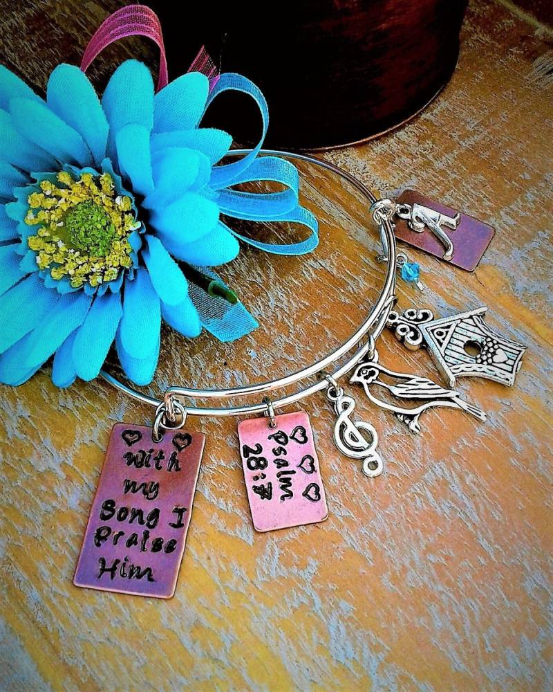 Mit Meinem Lied Lobe Ich Ihn, Benutzerdefinierte Bettelarmband, Benutzerdefinierter Armreif, Personalisiertes Christlicher Handgestempelter Charm von KeyStarDesigns