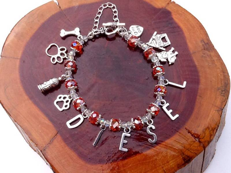 Personalisiertes Hunde Charm Armband, Top Dog Barcelet, Love My Pet Swarovski Kristalle von KeyStarDesigns