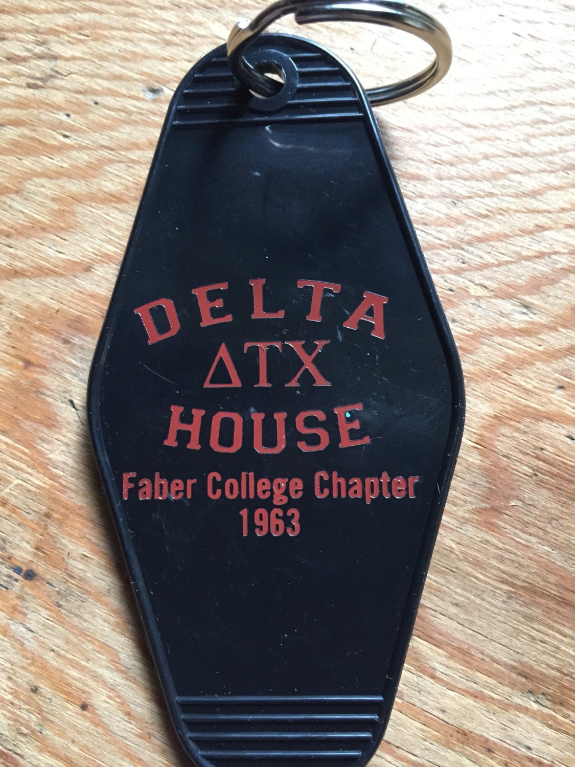 Animal House Delta Brüderlichkeit Inspiriert Schlüsselanhänger Animal House Delta Brüderlichkeit Inspiriert Schlüsselanhänger von KeyTagsRUSdotcom