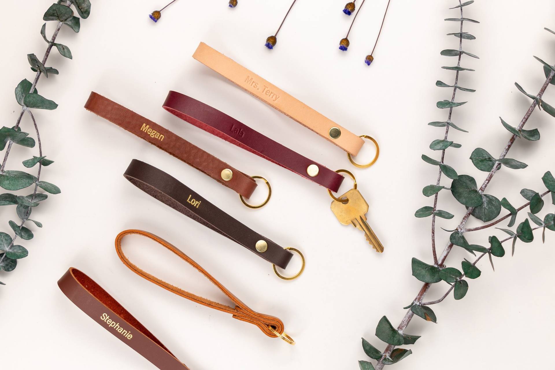 3. Jahrestag Geschenk Für Frau Lederarmband Schlüsselanhänger Ihre Individuelle Brautparty Geburtstagsgeschenk Sie Personalisiert von Keyaiira