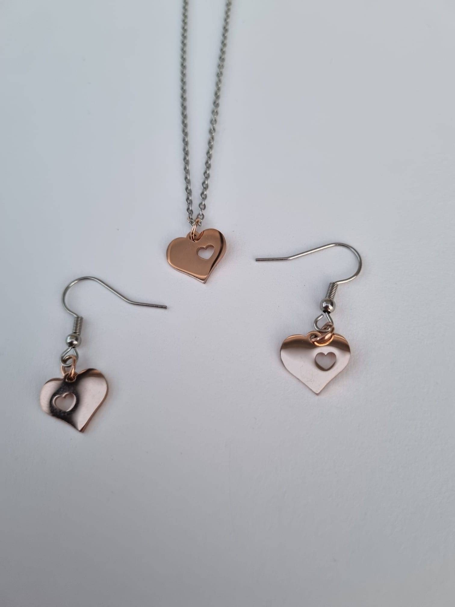 Herz Ohrringe/ Kette/ Valentinstag Geschenk/ Für Valentinstag/ Edelstahl Herzkette/ Herzohrringe Herz Ohrringe/ Kette/ Valentinstag Geschenk/ Für Valentinstag/ Edelstahl Herzkette/ Herzohrringe von KeychainDesignArt