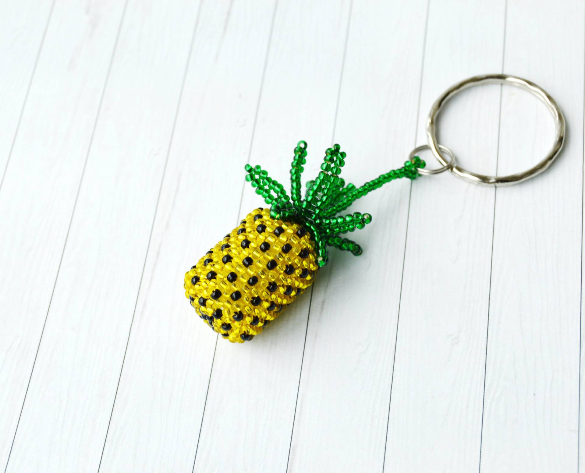 Auto-Zubehör Für Frauen Ananas Geschenke Großhandel Charms Süße Schlüsselanhänger Obst Geschenk Handgemachte Kleine von KeychainbyMirami8888