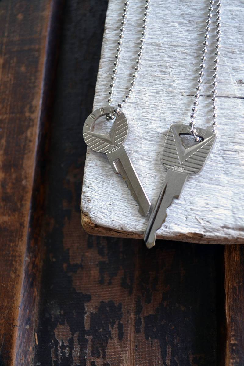 Oldtimer Ford Schlüssel Halskette - Herren Umfunktioniert Schlüsselkette Ford-Schmuck von Keytiques