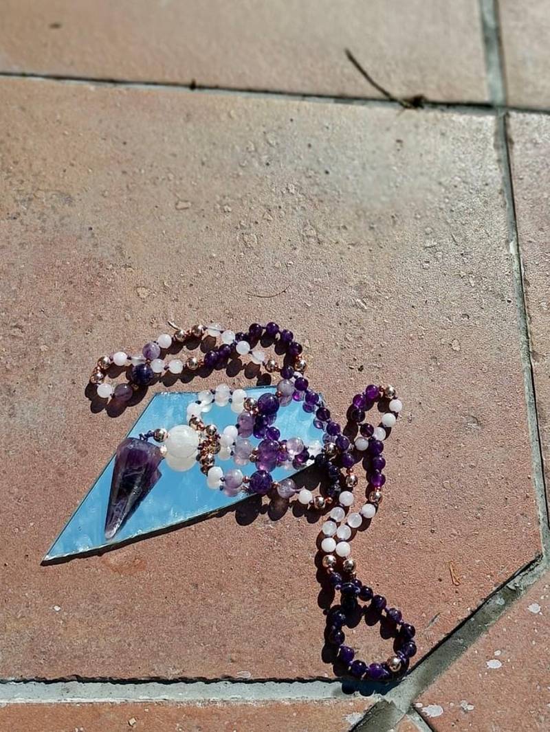 Japa Mala Meditation Perlenkette Ajna Selbstliebe 108 Perlen von KhalsaJewels